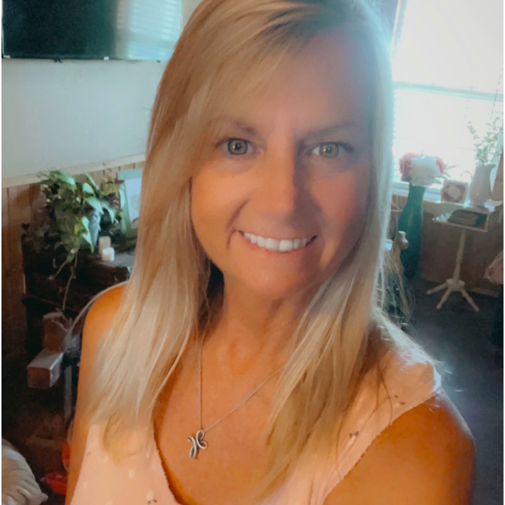 Meet your Posher, Brandi